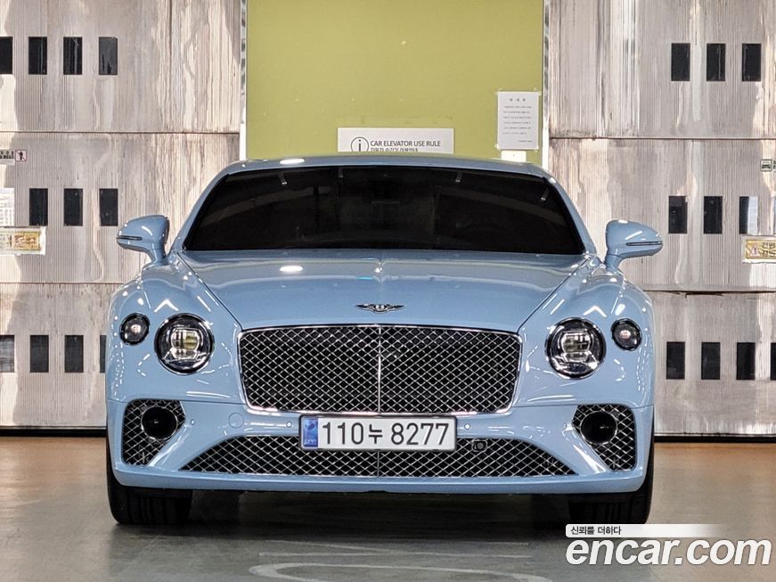Bentley Continental 2021