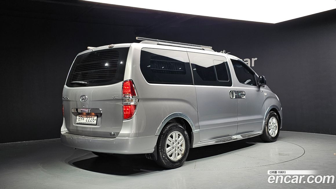Hyundai Starex 2016