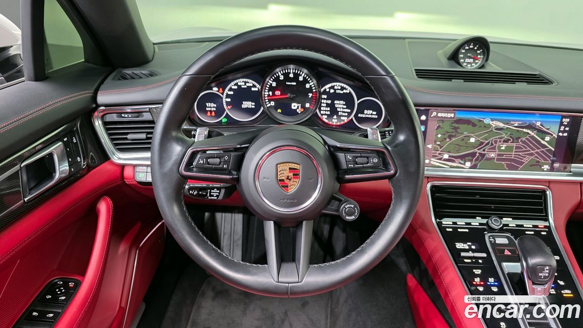 Porsche Panamera 2023