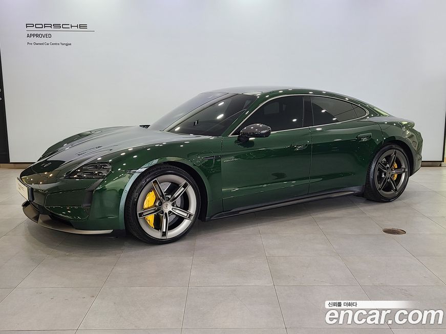 Porsche Taycan 2025