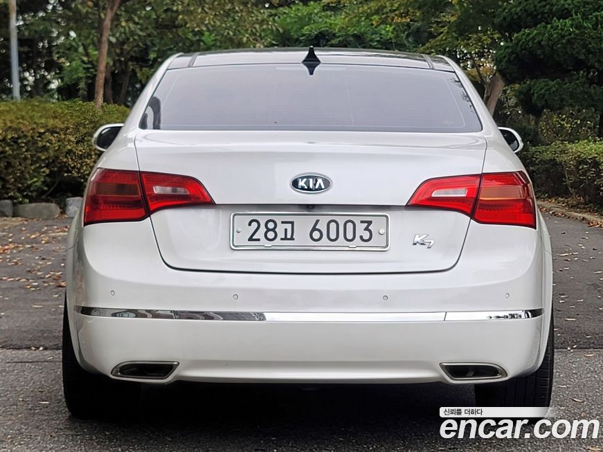 Kia K7 2011