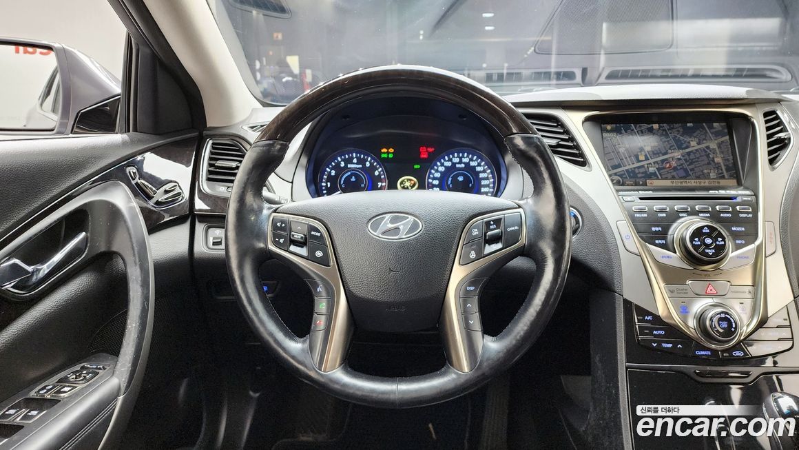 Hyundai Grandeur 2011