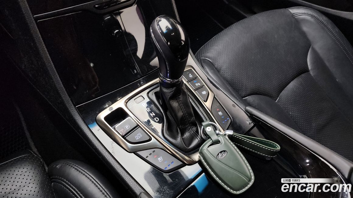 Hyundai Grandeur 2011