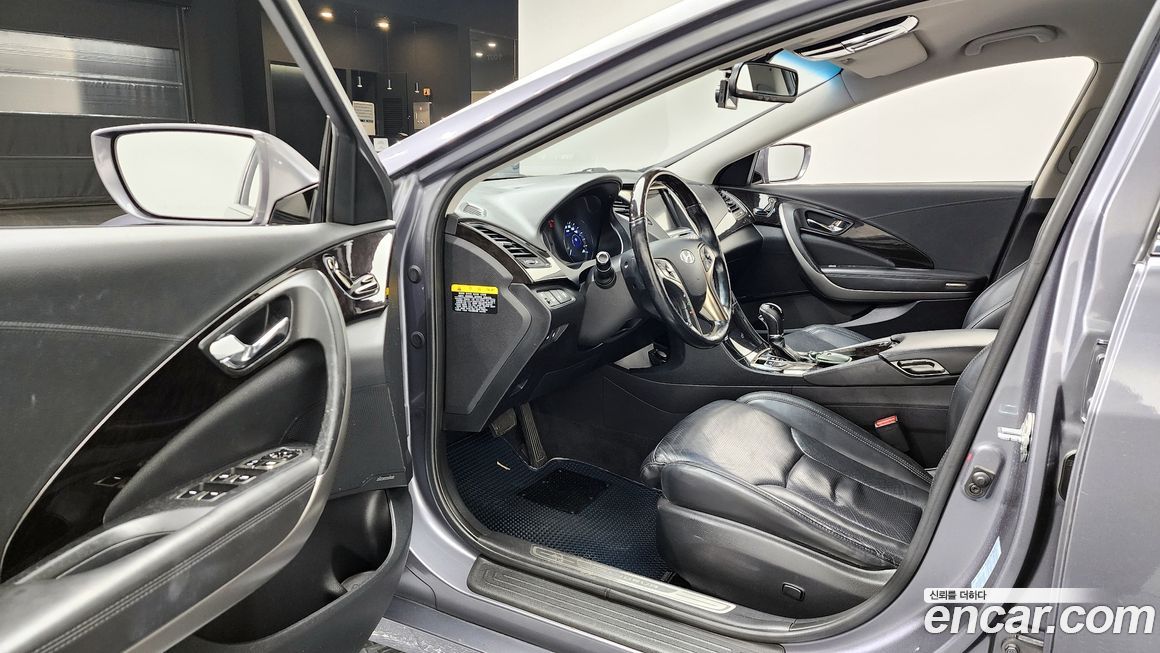 Hyundai Grandeur 2011