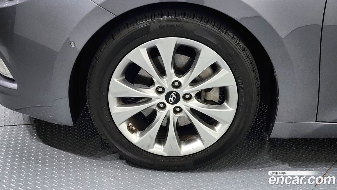 Hyundai Grandeur 2011