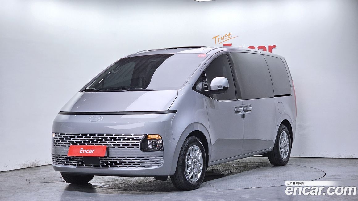 Hyundai Staria 2025