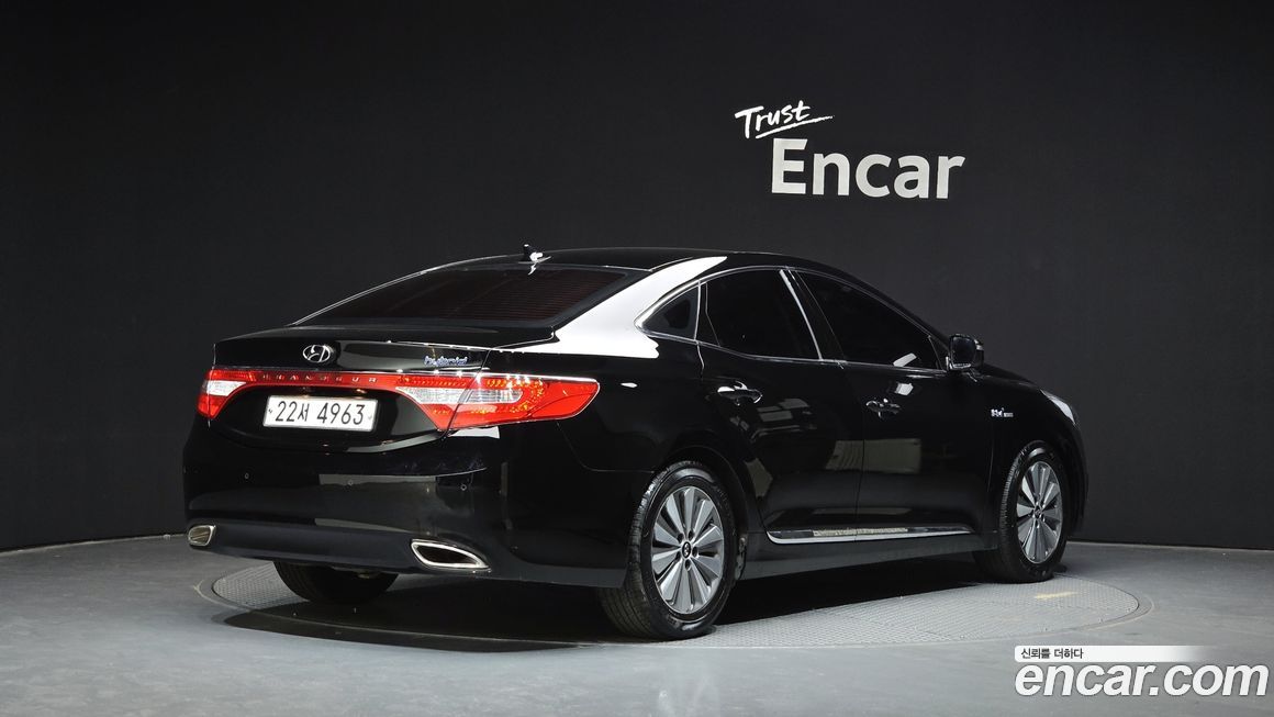 Hyundai Grandeur 2015