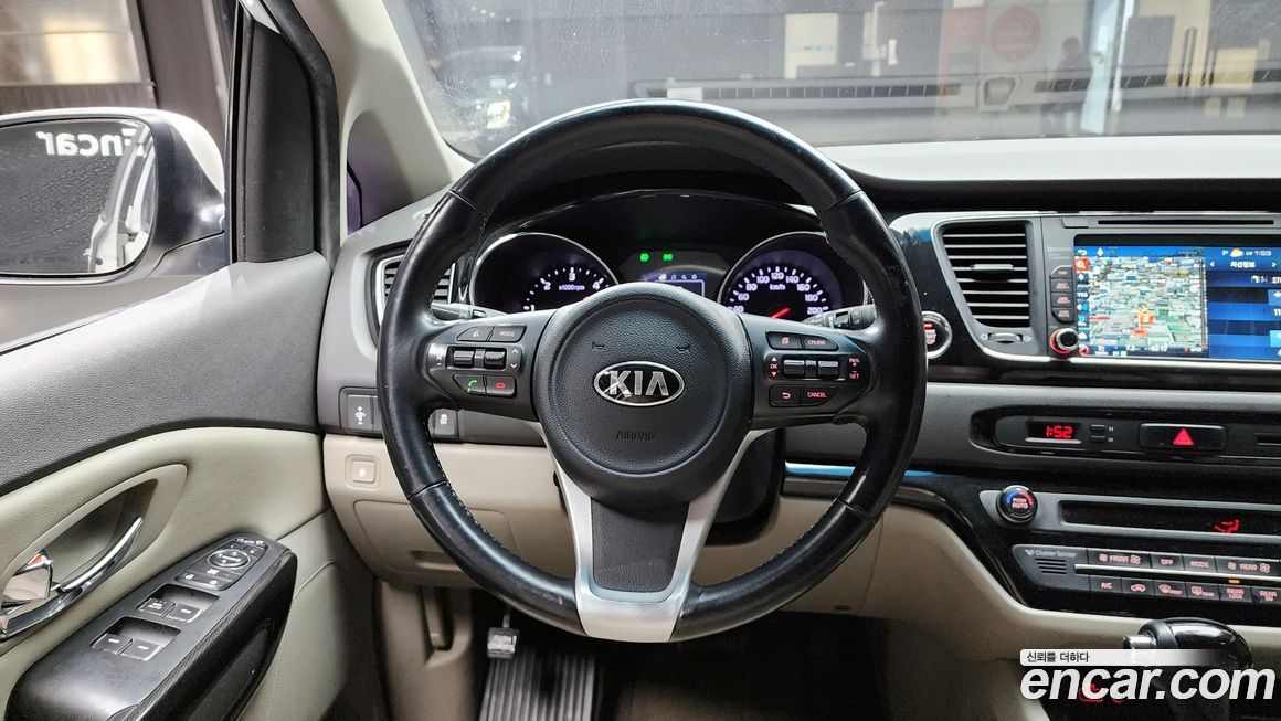Kia Canival 2016