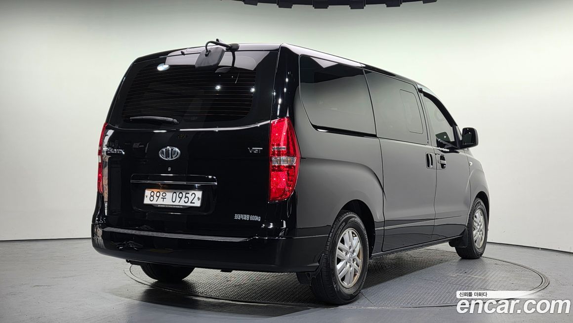 Hyundai Starex 2019