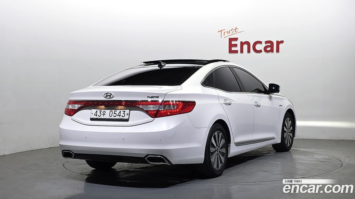 Hyundai Grandeur 2016