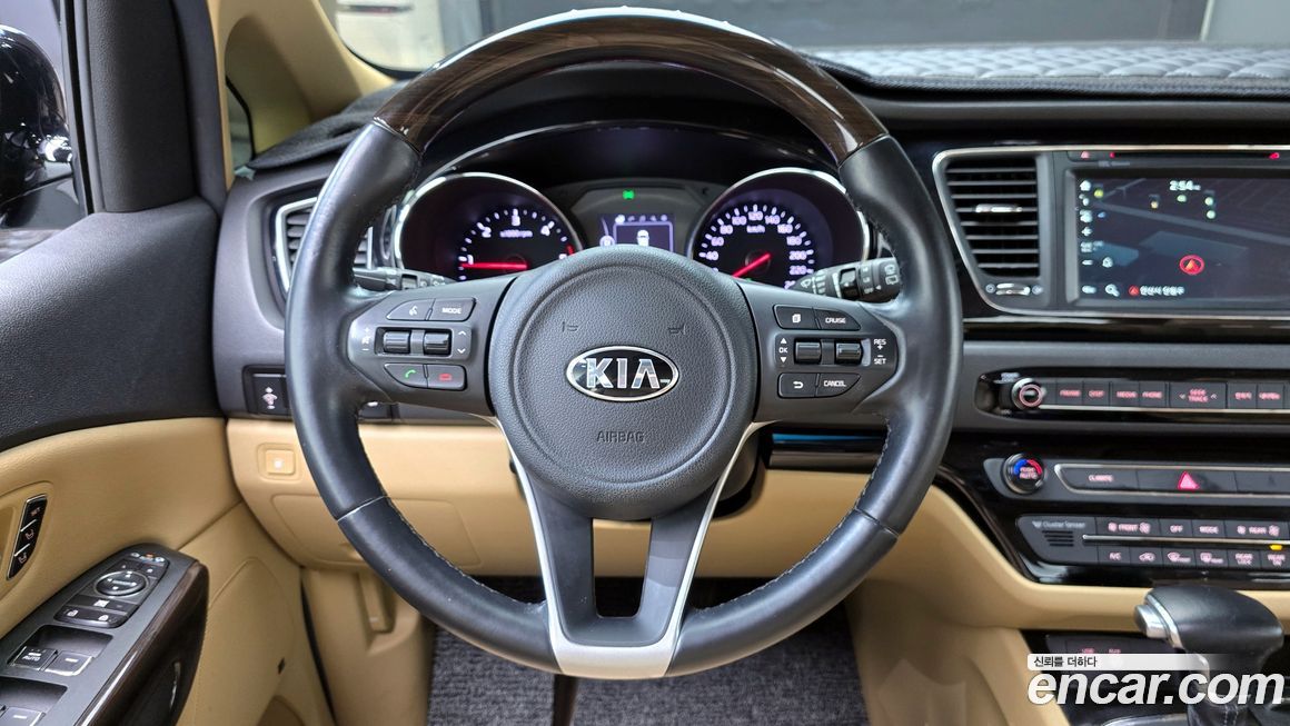 Kia Canival 2018