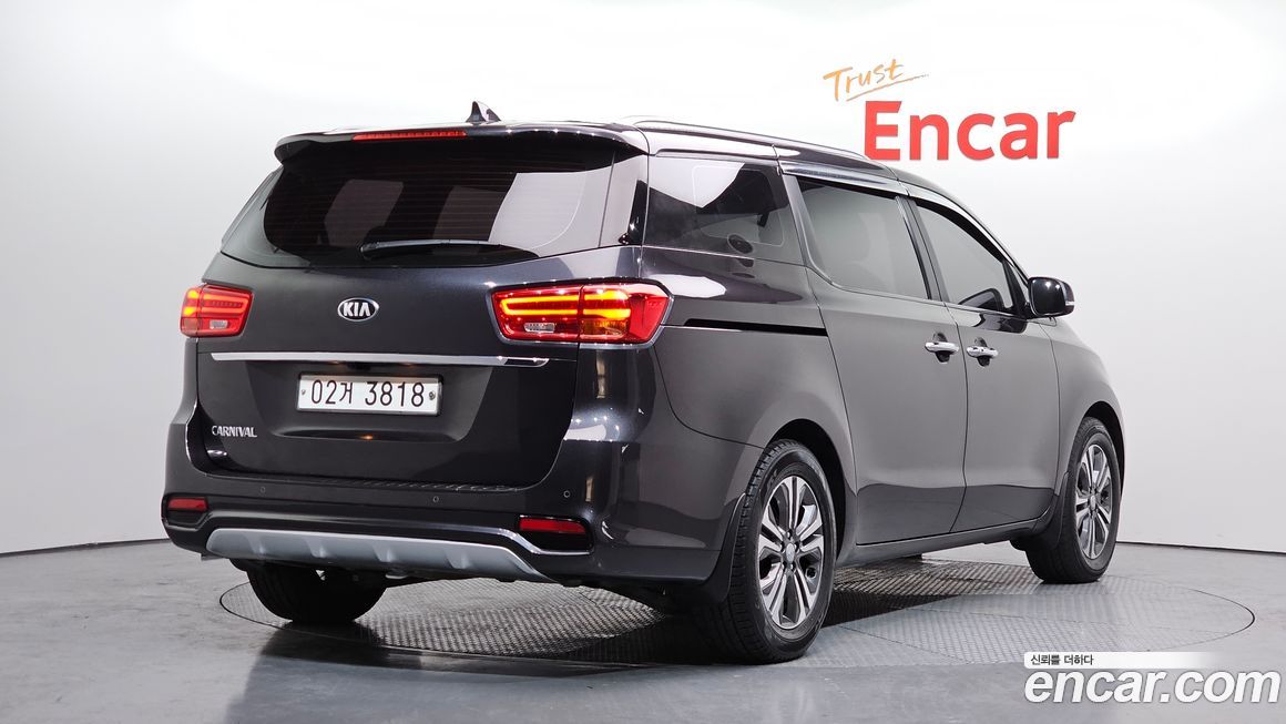 Kia Canival 2019