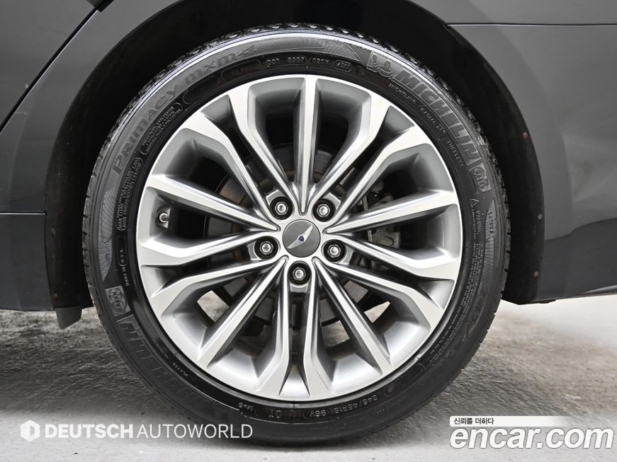 Hyundai Genesis 2016