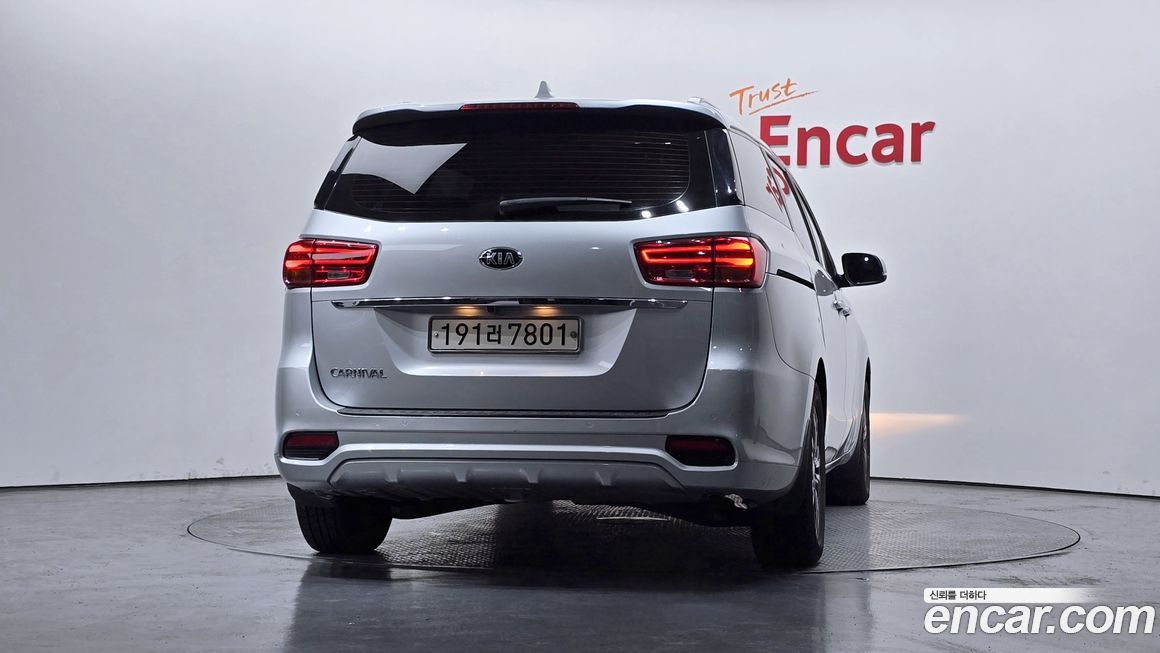 Kia Canival 2019