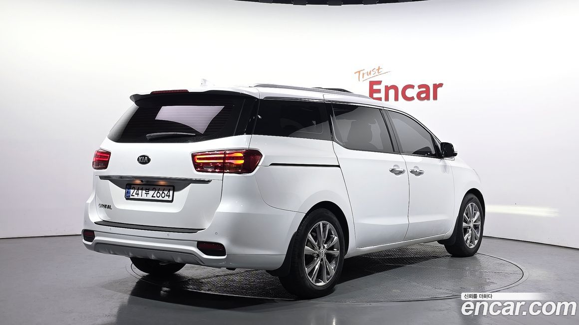 Kia Canival 2019