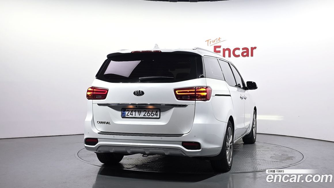Kia Canival 2019