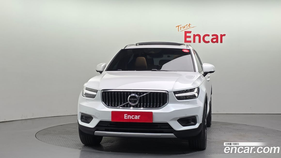 Volvo XC40 2021
