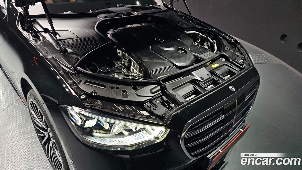 Mercedes-Benz S-Class 2023