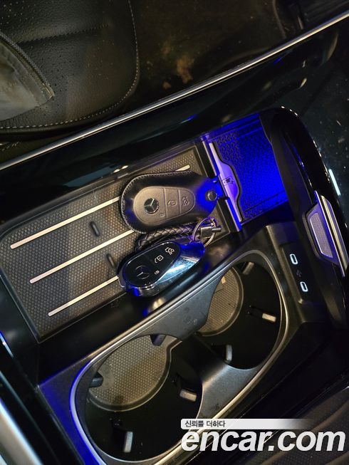 Mercedes-Benz S-Class 2024