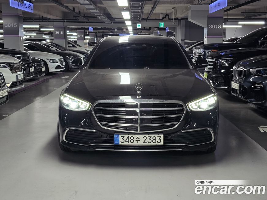 Mercedes-Benz S-Class 2024