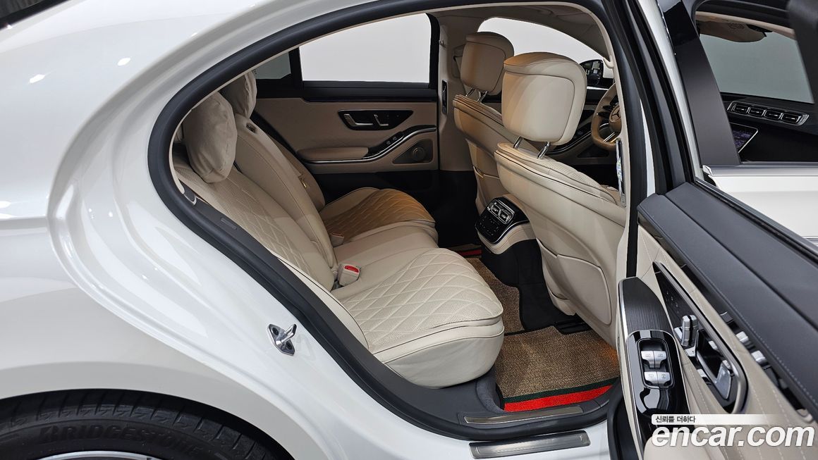 Mercedes-Benz S-Class 2022