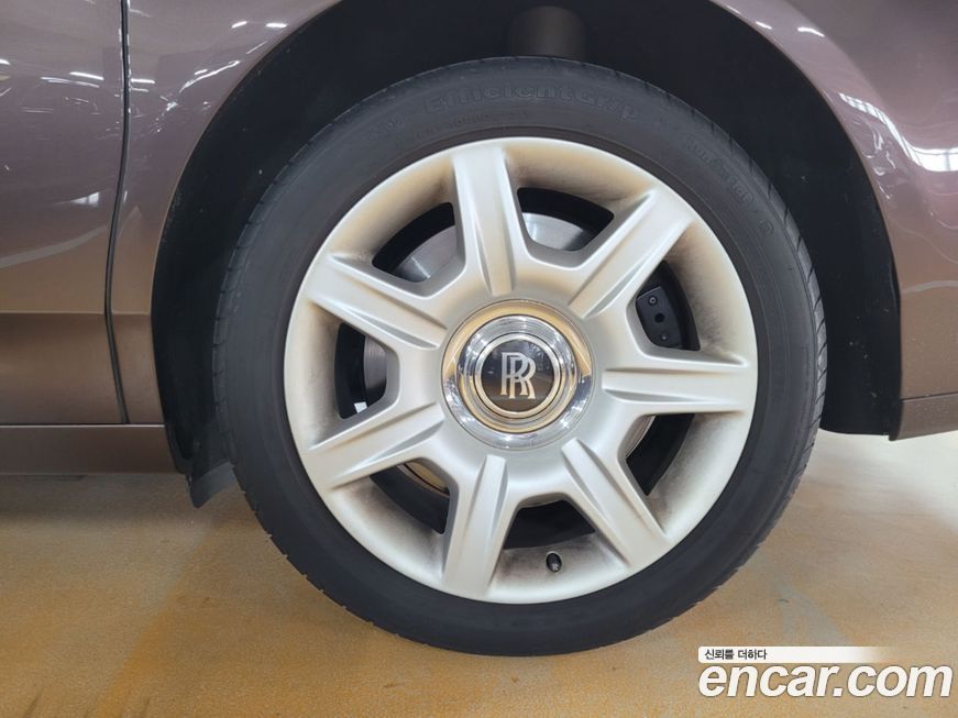 Rolls-Royce Ghost 2010