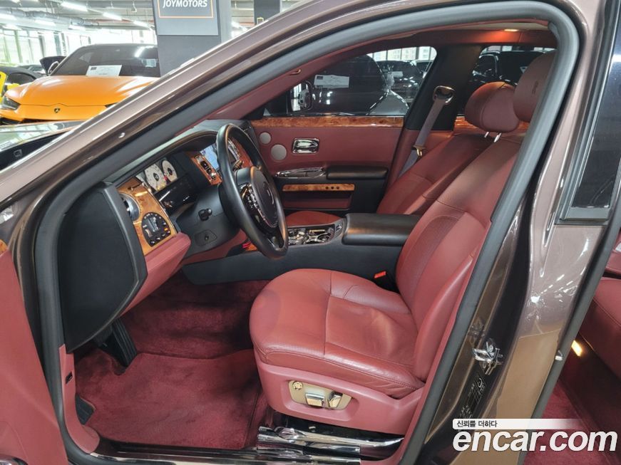 Rolls-Royce Ghost 2010