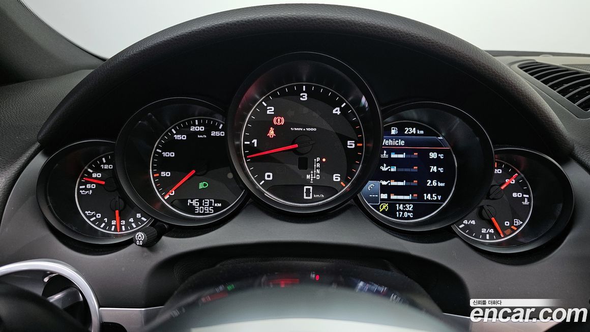 Porsche Cayenne 2016