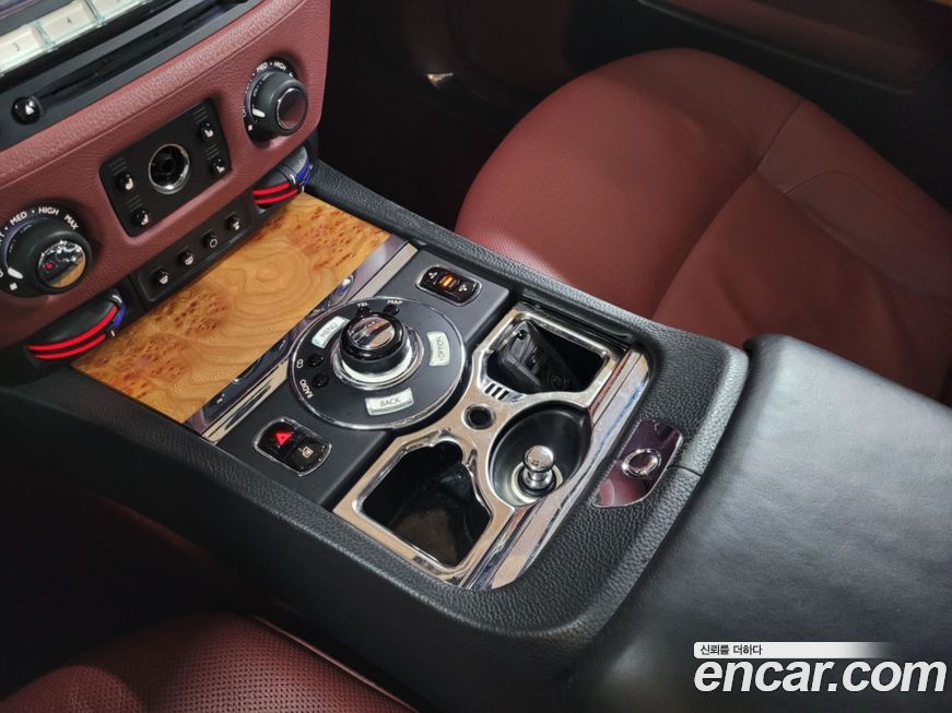 Rolls-Royce Ghost 2010