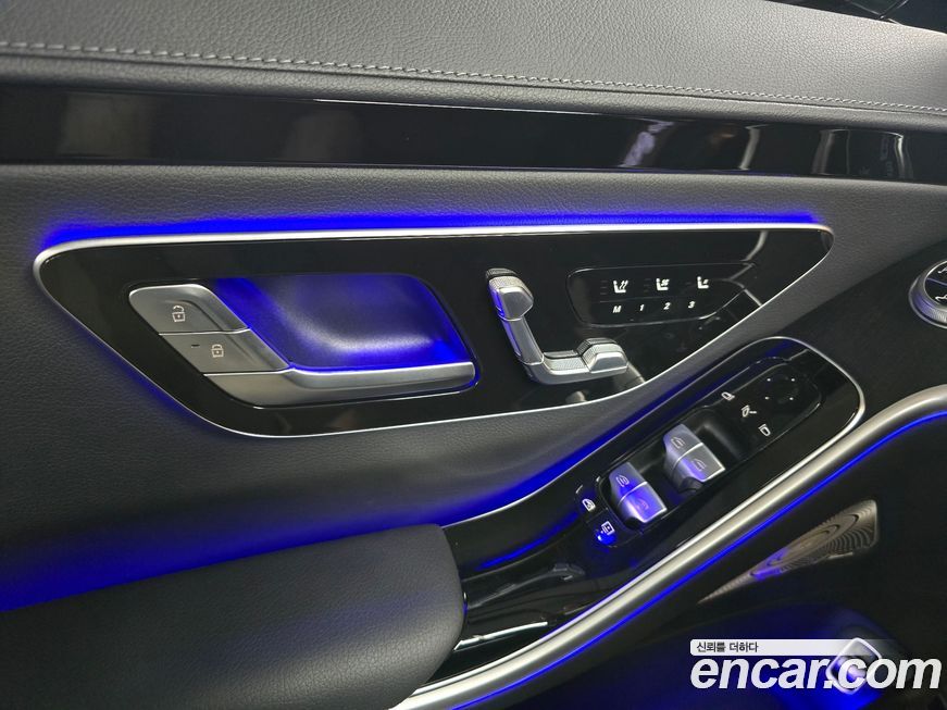 Mercedes-Benz S-Class 2024