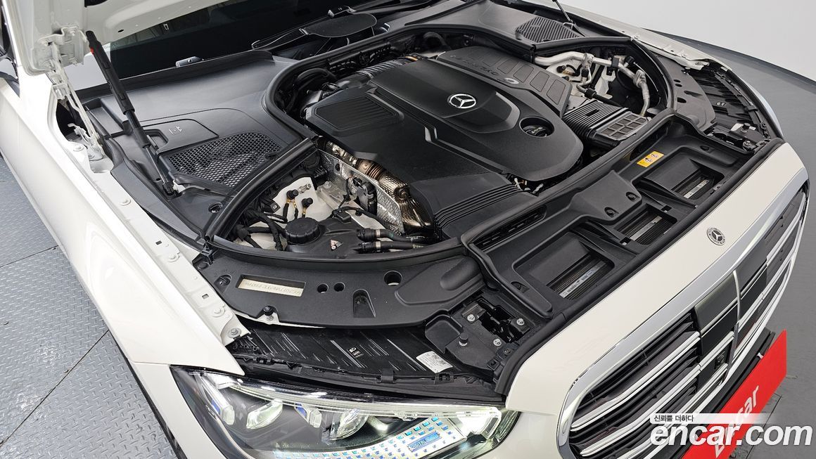 Mercedes-Benz S-Class 2022