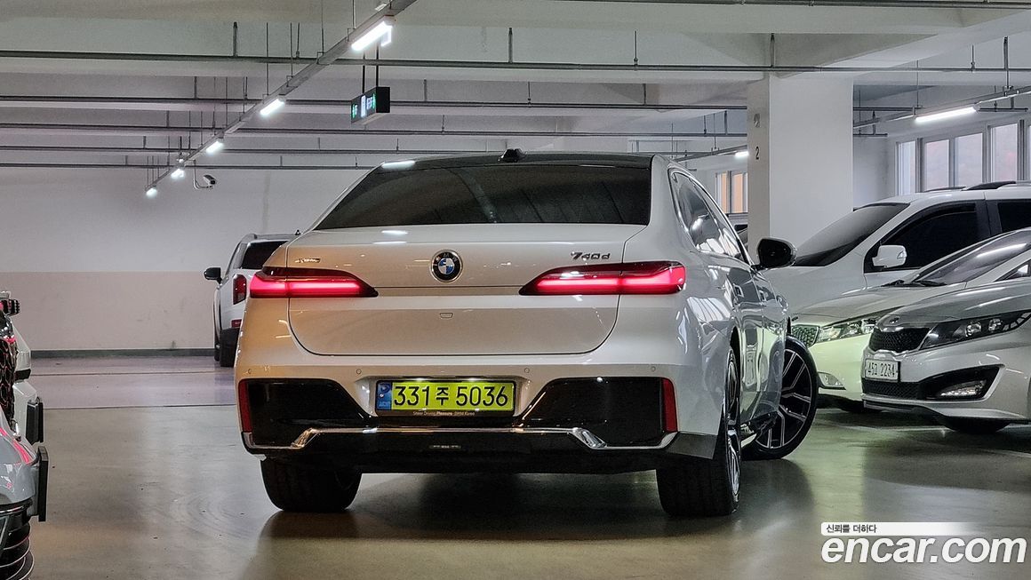 BMW 7-Series 2024