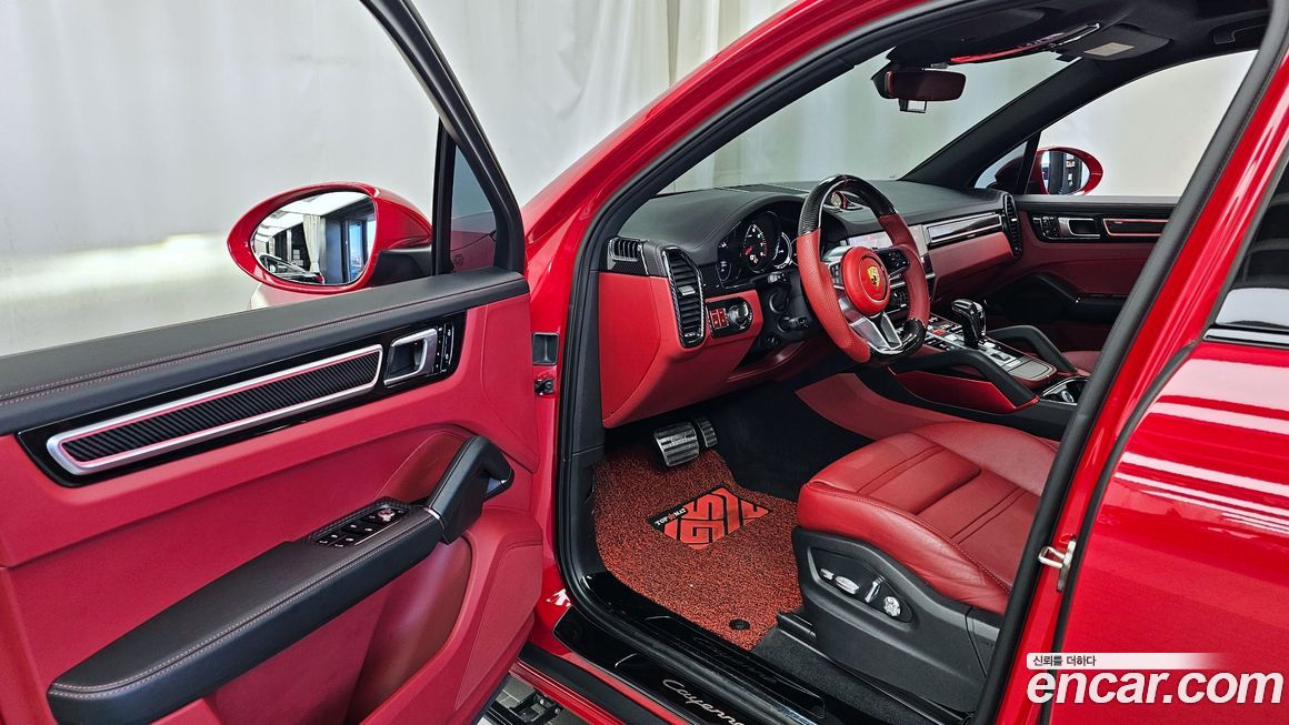 Porsche Cayenne 2021