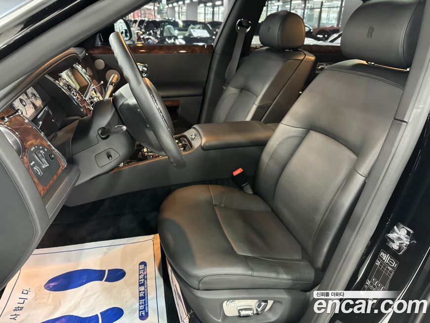 Rolls-Royce Ghost 2013