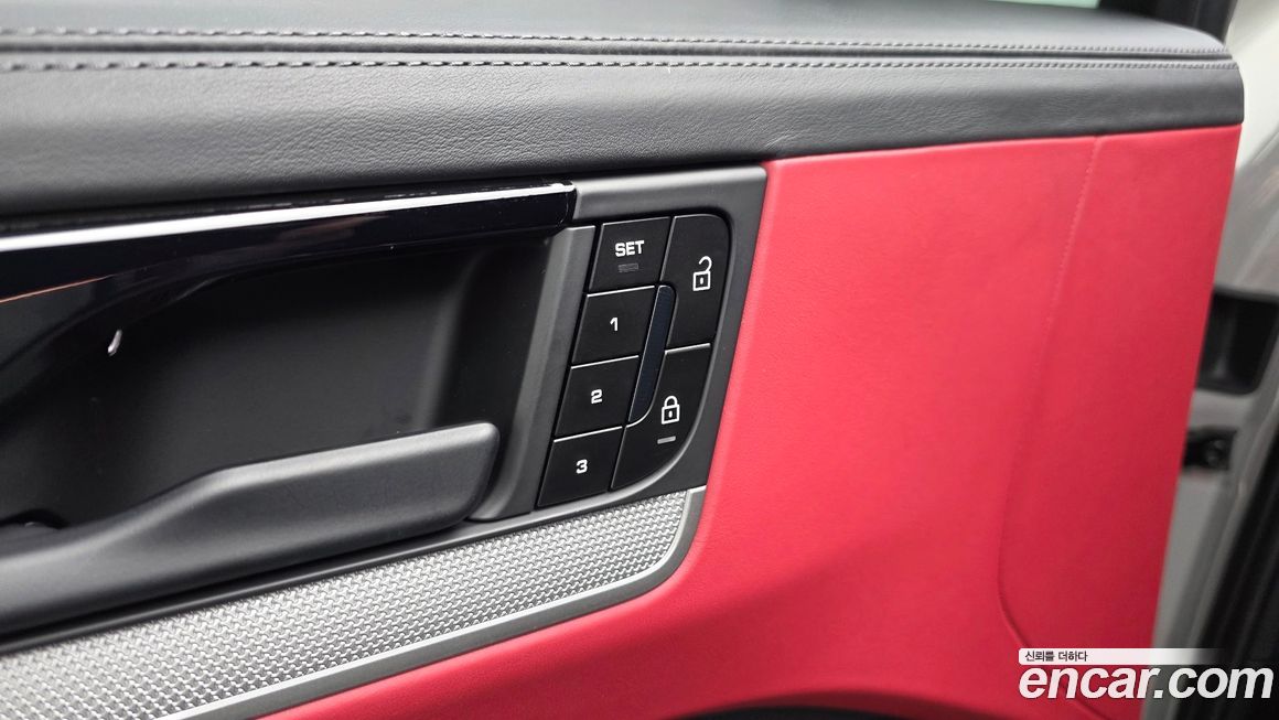 Porsche Cayenne 2025