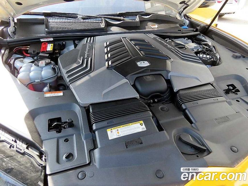 Lamborghini Urus 2021