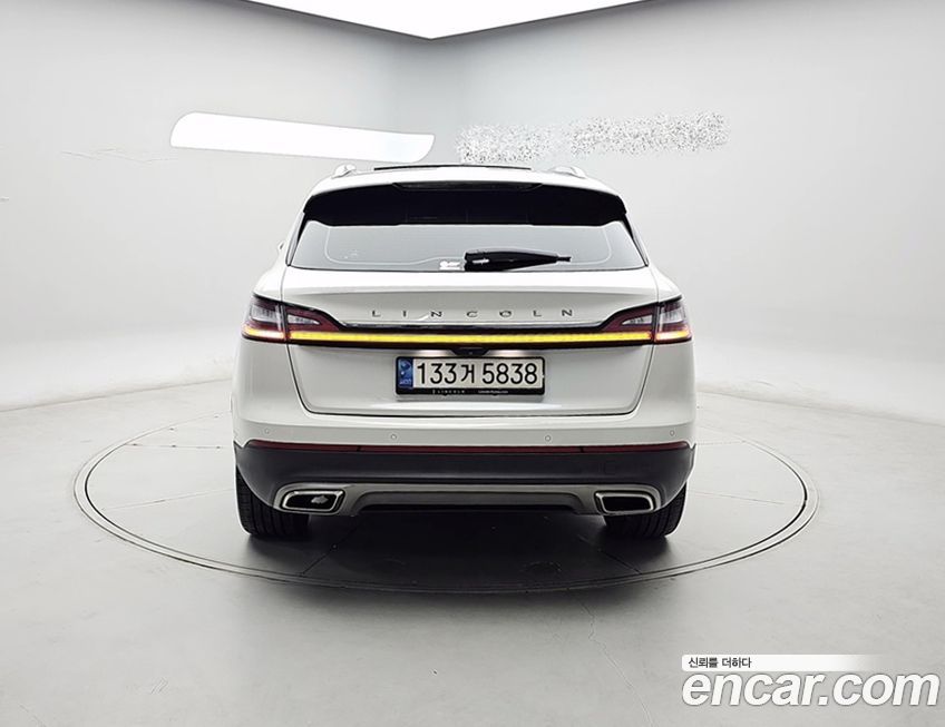 Lincoln Nautilus 2022