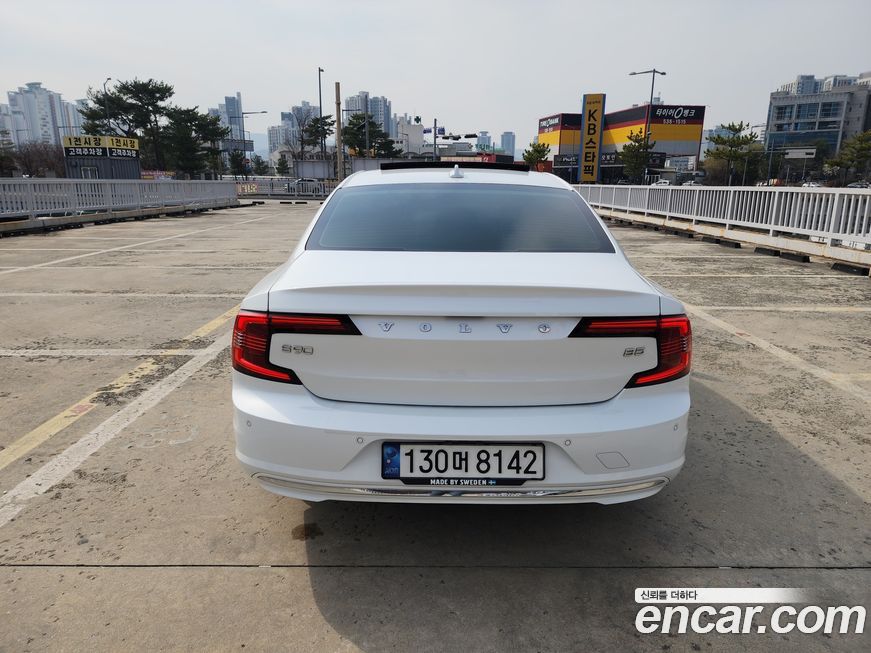 Volvo S90 2022
