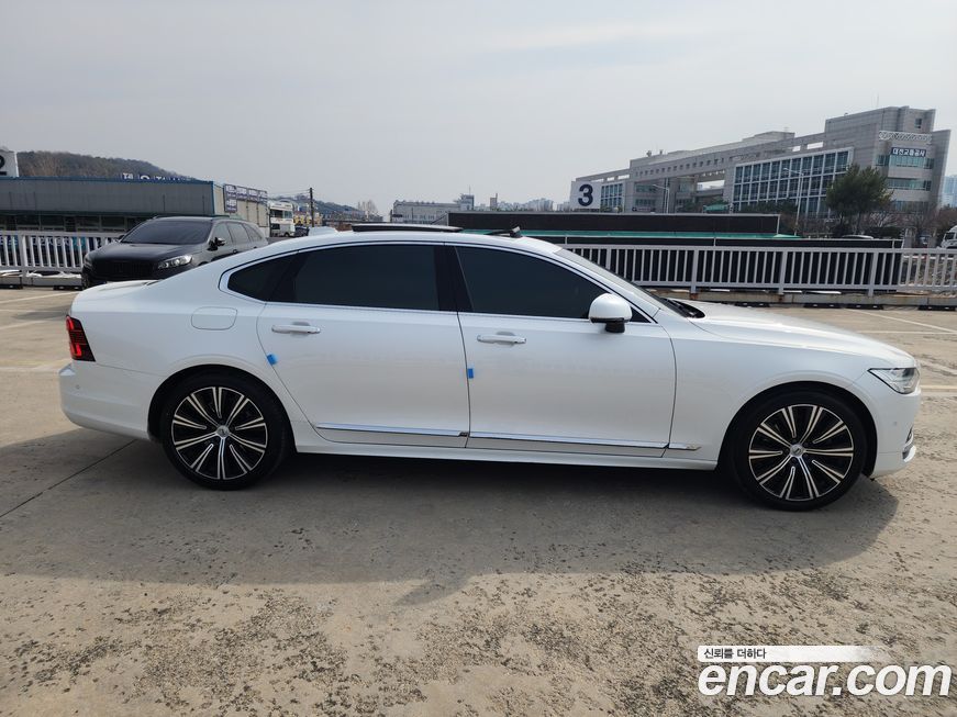 Volvo S90 2022