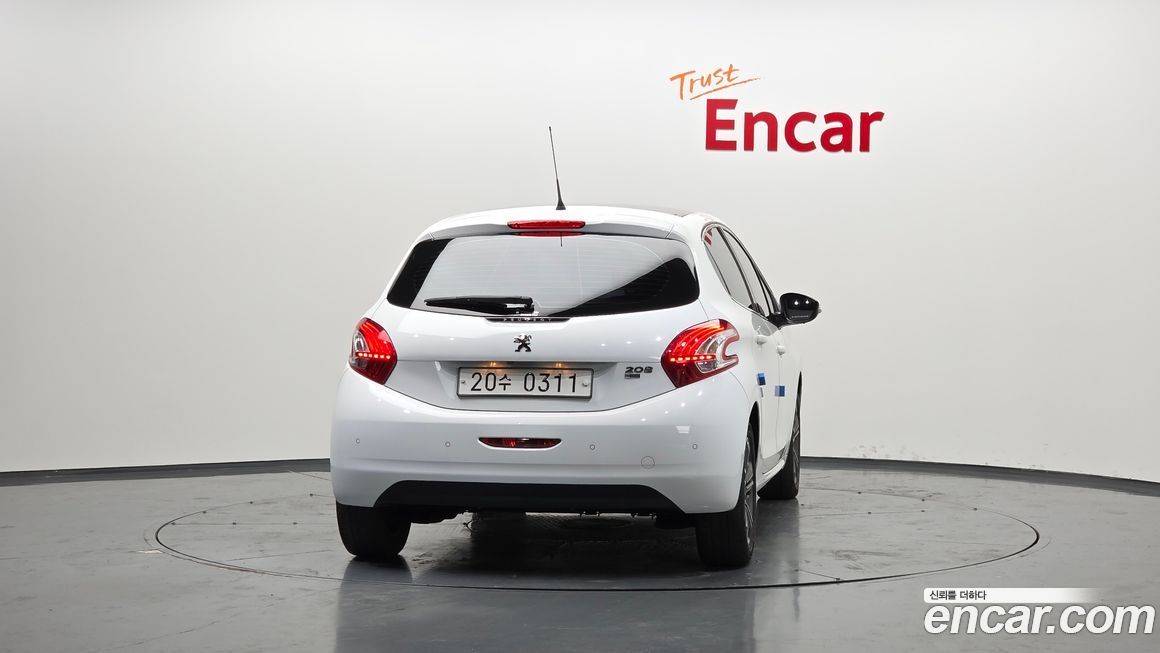 Peugeot 208 2016