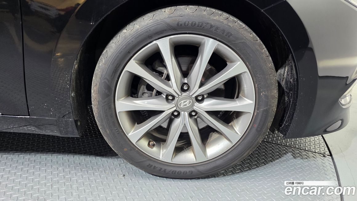 Hyundai Grandeur 2016