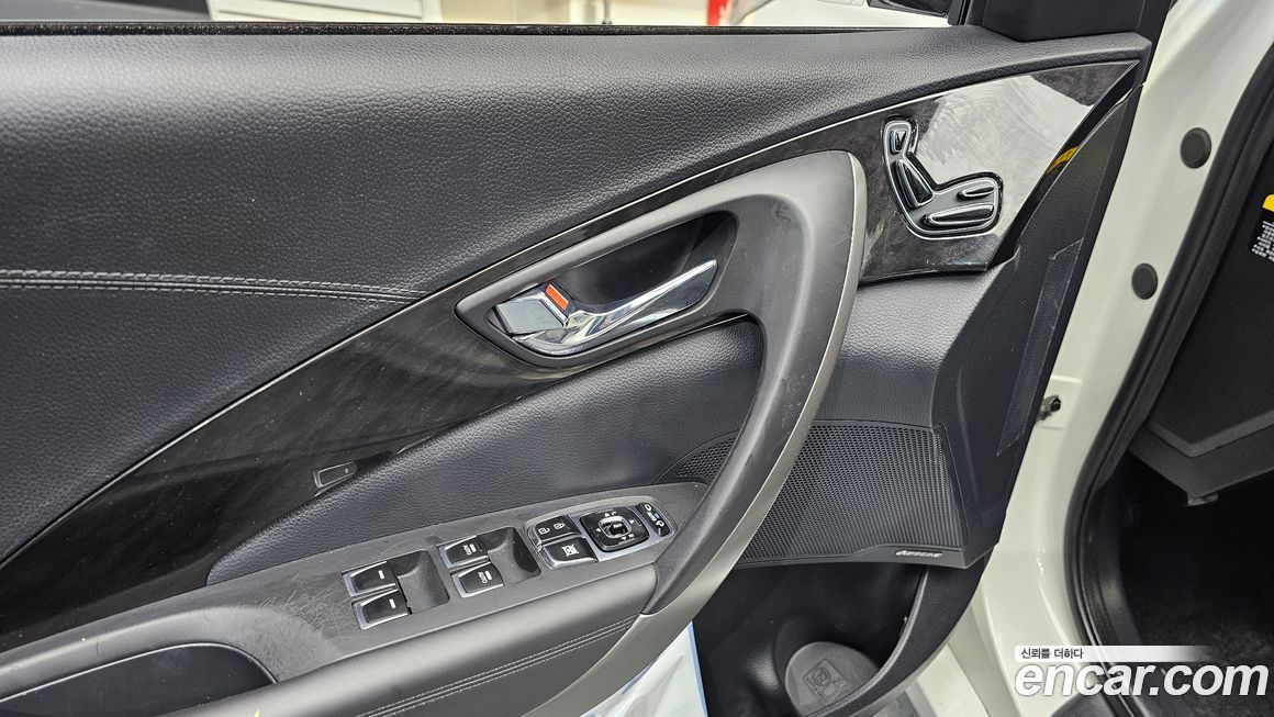 Hyundai Grandeur 2016