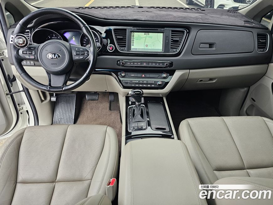 Kia Canival 2015