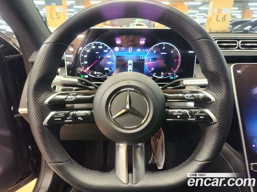 Mercedes-Benz S-Class 2021