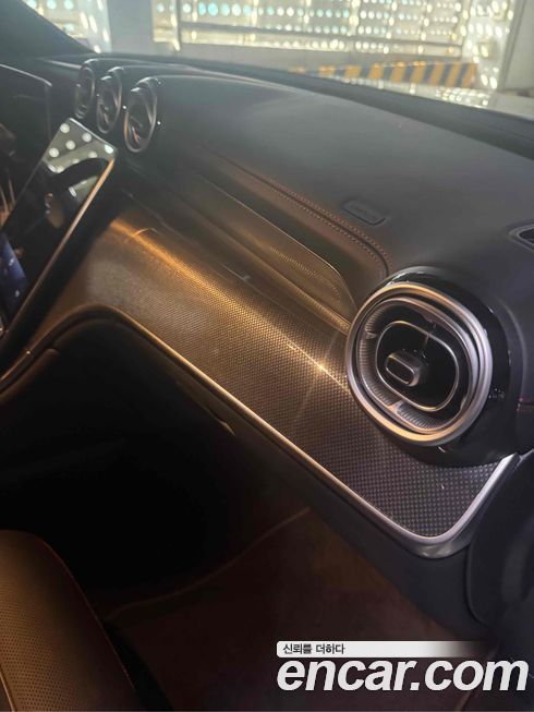 Mercedes-Benz GLC-Class 2025