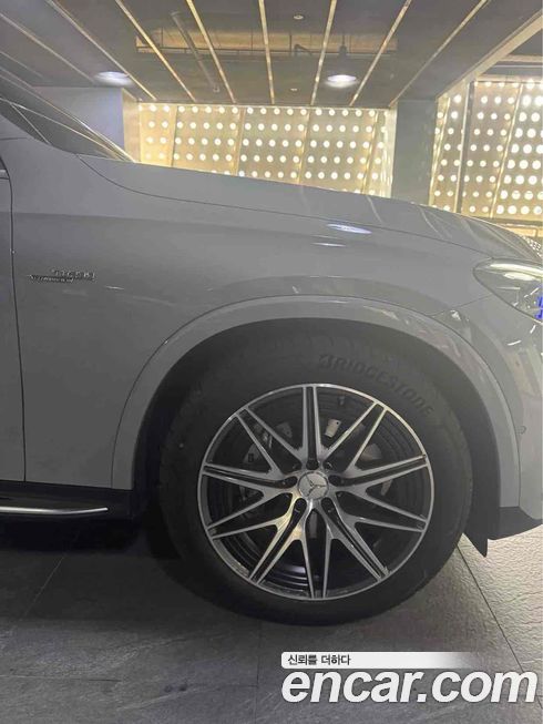 Mercedes-Benz GLC-Class 2025