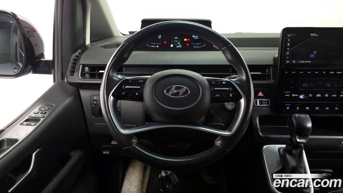 Hyundai Staria 2022