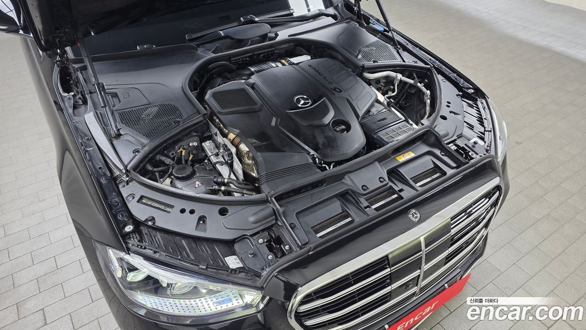 Mercedes-Benz S-Class 2021