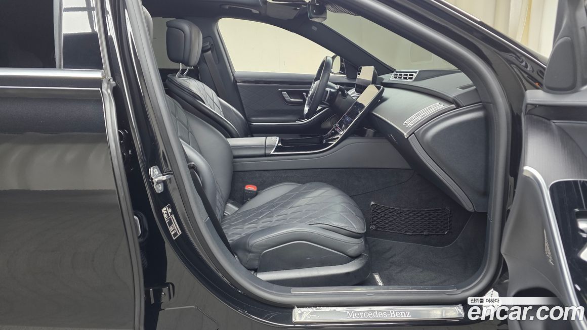 Mercedes-Benz S-Class 2021