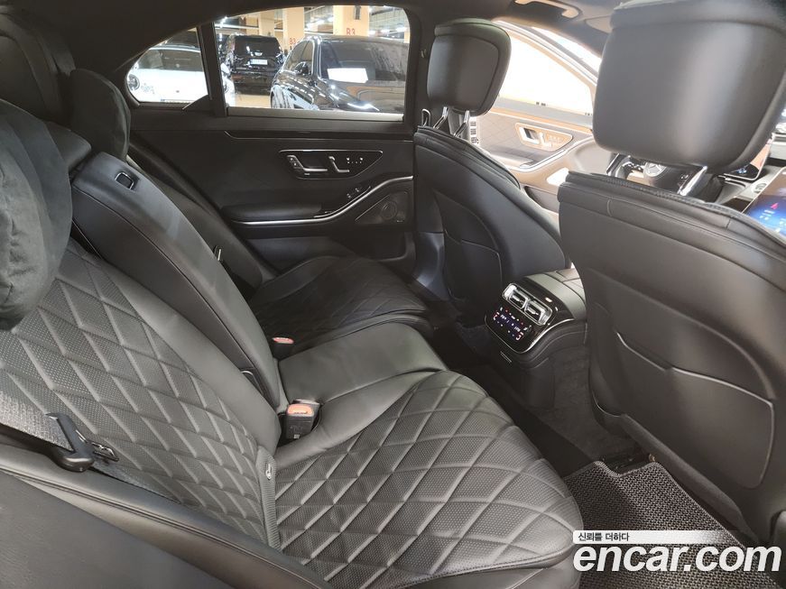 Mercedes-Benz S-Class 2021